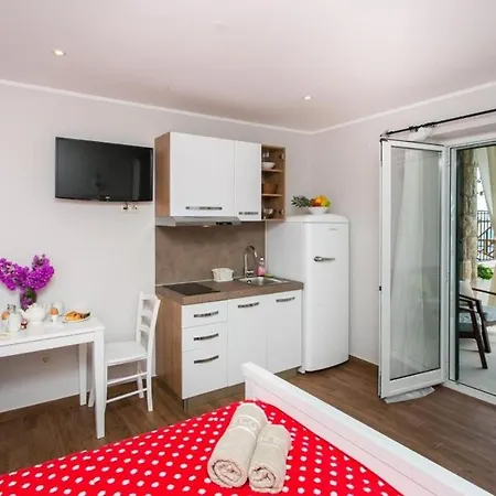 Mirjana - Studio With Terrace And Sea View Apartamento Mlini