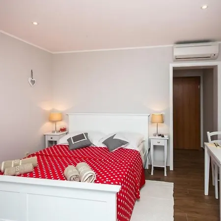 Apartman Mirjana - Studio With Terrace And Sea View Mlini